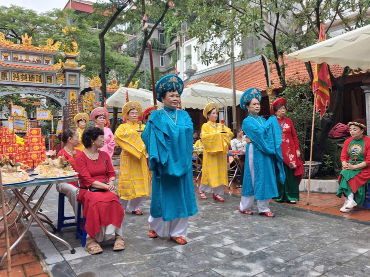 Lễ kỷ niệm 823 năm ngày hóa Đức Thánh Bà Ngọc Nương công chúa tại đền Đống Nước- Ảnh 3.