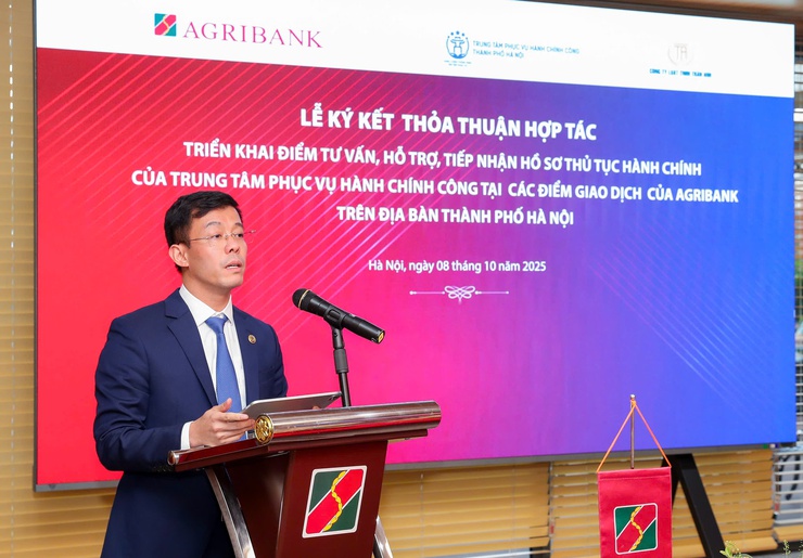 Người dân Thủ đô có thể thực hiện 8 nhóm thủ tục thiết yếu tại các phòng giao dịch của ngân hàng Agribank- Ảnh 2.