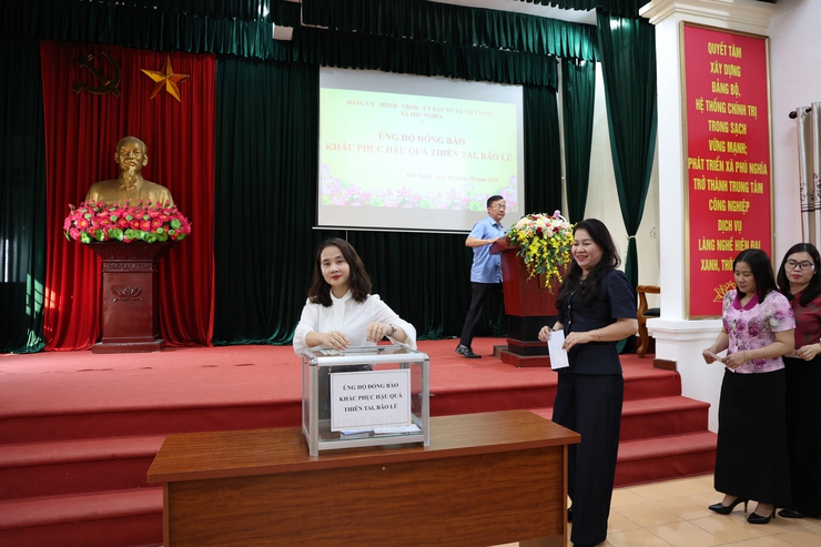 Ủy ban Mặt trận Tổ quốc Việt Nam xã Phú Nghĩa phát động ủng hộ đồng bào vùng bị thiệt hại do cơn bão 10 (Bualoi) gây ra- Ảnh 3.