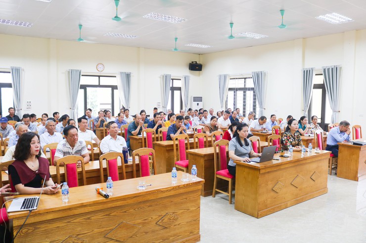BỒI DƯỠNG NGHIỆP VỤ CÔNG TÁC MẶT TRẬN NĂM 2025: ĐẨY MẠNH CHUYỂN ĐỔI SỐ, NÂNG CAO HIỆU QUẢ TRUYỀN THÔNG CƠ SỞ- Ảnh 1.