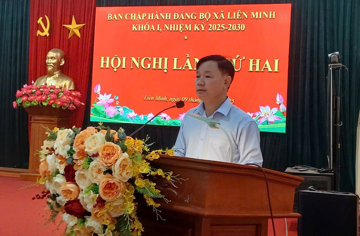 Hội nghị Ban chấp hành Đảng bộ xã lần thứ 2, nhiệm kỳ 2025 - 2030- Ảnh 2.