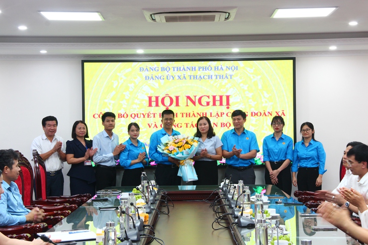 Thạch Thất công bố Quyết định thành lập Công đoàn xã- Ảnh 4.
