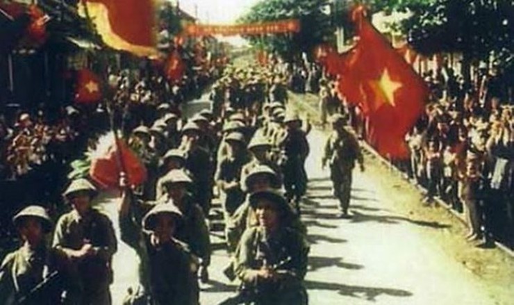 Kỷ niệm 71 năm Ngày Giải phóng Thủ đô (10/10/1954 - 10/10/2025), 26 năm thành phố được công nhận “Thành phố Vì hòa bình”: Phát huy truyền thống Văn hiến - Anh hùng và thành tựu đổi mới, quyết tâm xây dựng và phát triển Thủ đô Hà Nội- Ảnh 1.