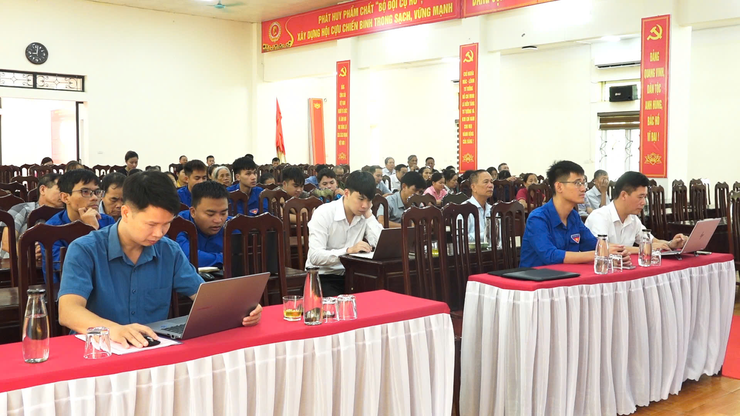 DÂN HÒA TỔ CHỨC TẬP HUẤN NÂNG CAO NĂNG LỰC CHUYỂN ĐỔI SỐ CỘNG ĐỒNG NĂM 2025- Ảnh 2.