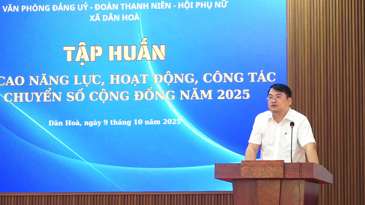 DÂN HÒA TỔ CHỨC TẬP HUẤN NÂNG CAO NĂNG LỰC CHUYỂN ĐỔI SỐ CỘNG ĐỒNG NĂM 2025- Ảnh 4.