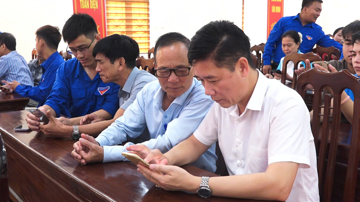 DÂN HÒA TỔ CHỨC TẬP HUẤN NÂNG CAO NĂNG LỰC CHUYỂN ĐỔI SỐ CỘNG ĐỒNG NĂM 2025- Ảnh 7.