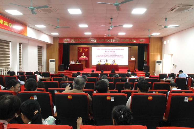 Thường trực hội đồng nhân dân phường Xuân Phương tiếp xúc cử tri chuyên đề về trả lời, giải quyết ý kiến, kiến nghị của cử tri.- Ảnh 1.