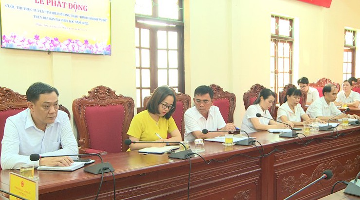 UBND xã Phúc Lộc tổ chức Lễ phát động Cuộc thi trực tuyến tìm hiểu về phong trào "Bình dân học vụ số" trên địa trên bàn năm 2025- Ảnh 3.