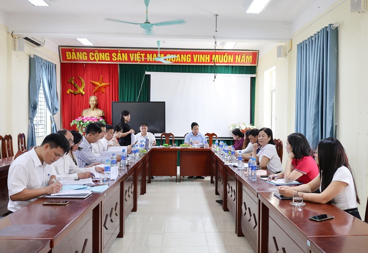 Ban Kinh tế - Ngân sách HĐND xã giám sát việc chấp hành pháp luật trong công tác tổ chức thực hiện thu và sử dụng các khoản thu tại trường Tiểu học Xuân Mai A- Ảnh 1.