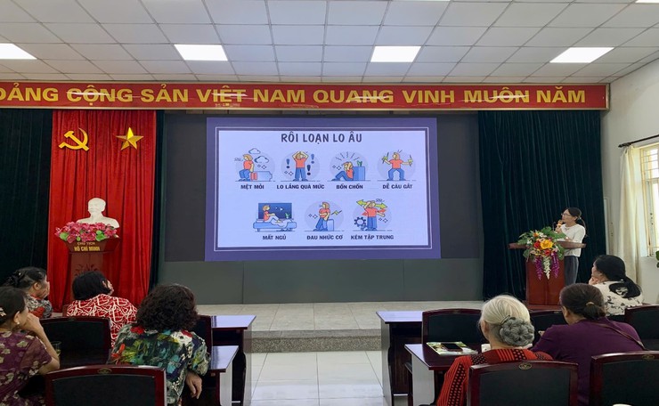 TRẠM Y TẾ PHƯỜNG CẦU GIẤY TỔ CHỨC HỘI NGHỊ KỶ NIỆM NGÀY SỨC KHỎE TÂM THẦN THẾ GIỚI 10/10/2025- Ảnh 3.