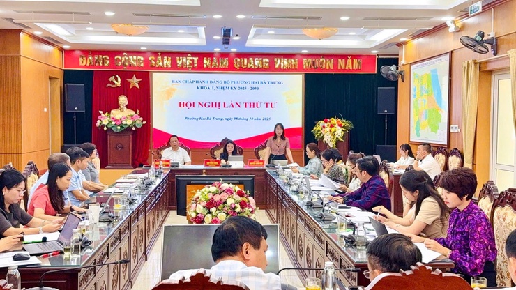 Phường Hai Bà Trưng: Tổ chức Hội nghị lần thứ tư Ban chấp hành Đảng bộ phường khóa I.- Ảnh 3.