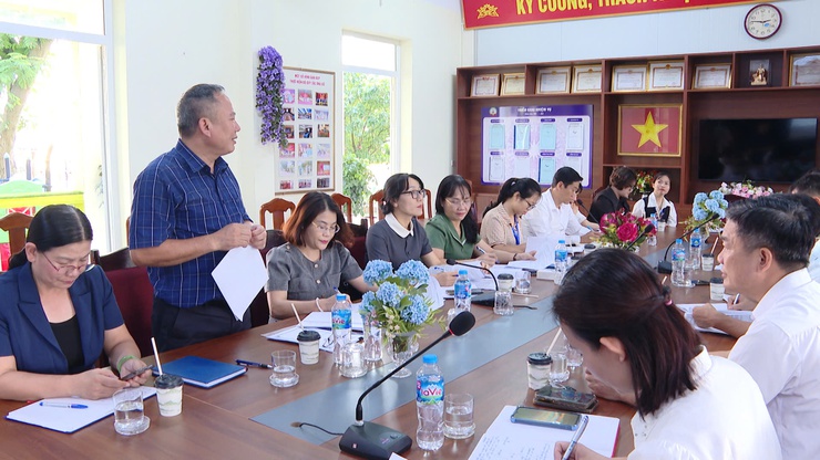 Nâng cao chất lượng giáo dục mầm non: Ban Văn hoá - Xã hội - HĐND xã Thanh Trì làm việc với Trường Mầm non Ngũ Hiệp- Ảnh 1.