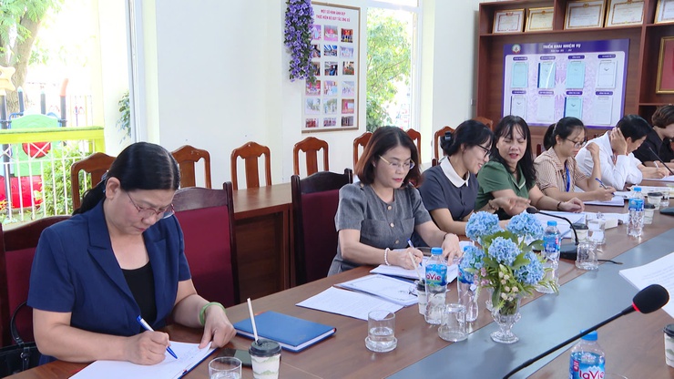 Nâng cao chất lượng giáo dục mầm non: Ban Văn hoá - Xã hội - HĐND xã Thanh Trì làm việc với Trường Mầm non Ngũ Hiệp- Ảnh 4.