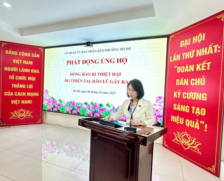 Lễ sinh hoạt dưới cờ tháng 11 cơ quan UBND phường Bồ Đề- Ảnh 2.