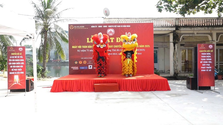 Lễ phát động ngày hội toàn dân học tập số và ngày chuyển đổi số quốc gia năm 2025; kỷ niệm 71 năm ngày giải phóng thủ đô( 10/10/1954-10/10/2025)- Ảnh 2.