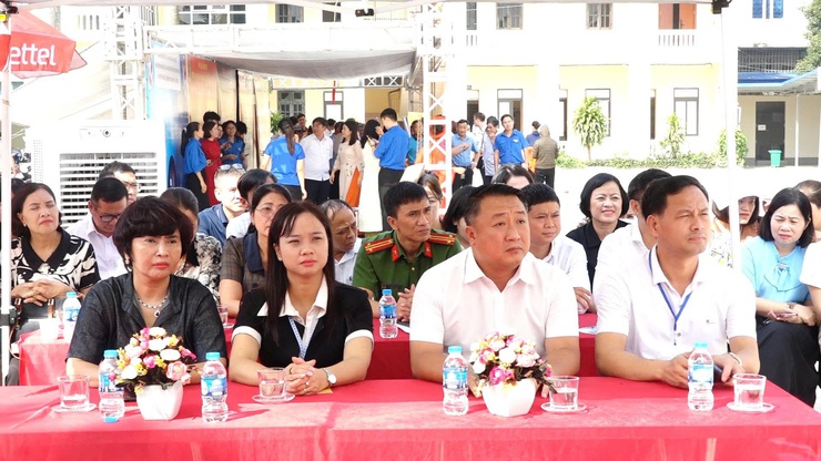 Lễ phát động ngày hội toàn dân học tập số và ngày chuyển đổi số quốc gia năm 2025; kỷ niệm 71 năm ngày giải phóng thủ đô( 10/10/1954-10/10/2025)- Ảnh 3.