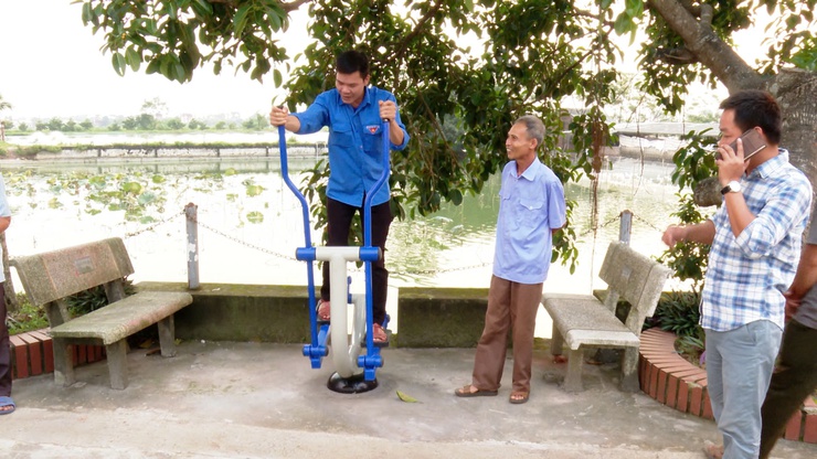 KHÁNH THÀNH "SÂN THỂ THAO CỘNG ĐỒNG" TẠI THÔN HÒA CHANH CHÀO MỪNG ĐẠI HỘI ĐẢNG BỘ THÀNH PHỐ HÀ NỘI.- Ảnh 3.