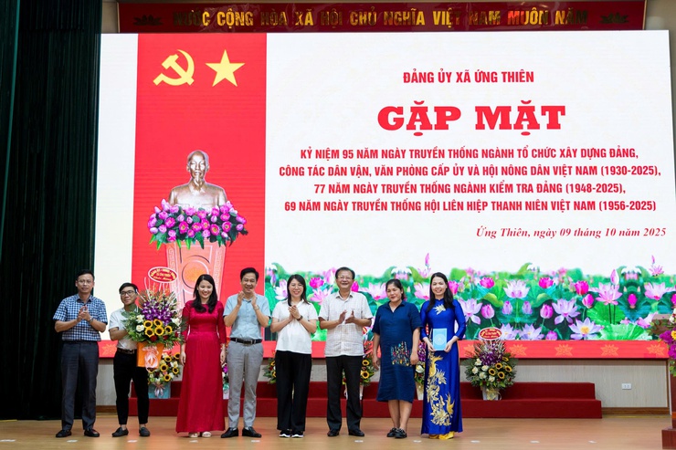 Kỷ niệm 95 năm ngày truyền thống ngành tổ chức xây dựng Đảng, công tác dân vận, Văn phòng cấp ủy và Hội nông dân Việt Nam, 77 năm ngày truyền thống ngành kiểm tra Đảng, 69 năm ngày truyền thống Hội Liên hiệp thanh niên Việt Nam- Ảnh 10.