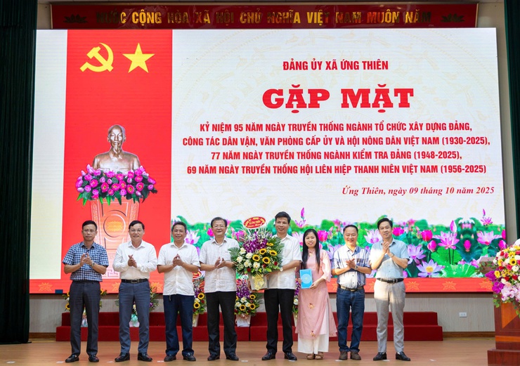 Kỷ niệm 95 năm ngày truyền thống ngành tổ chức xây dựng Đảng, công tác dân vận, Văn phòng cấp ủy và Hội nông dân Việt Nam, 77 năm ngày truyền thống ngành kiểm tra Đảng, 69 năm ngày truyền thống Hội Liên hiệp thanh niên Việt Nam- Ảnh 9.