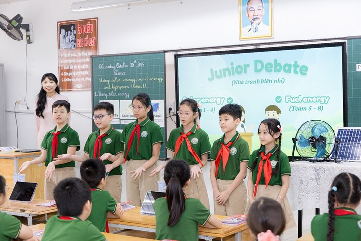 Phường Thanh Xuân triển khai Chuyên đề thí điểm dạy học môn Khoa học bằng tiếng Anh- Ảnh 4.