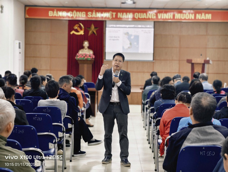 PHƯỜNG LĨNH NAM TĂNG CƯỜNG TUYÊN TRUYỀN, PHỔ BIẾN KIẾN THỨC VỀ BẢO VỆ MÔI TRƯỜNG, HƯỞNG ỨNG CHIẾN DỊCH SÁNG - XANH - SẠCH - ĐẸP TRÊN ĐỊA BÀN PHƯỜNG- Ảnh 7.