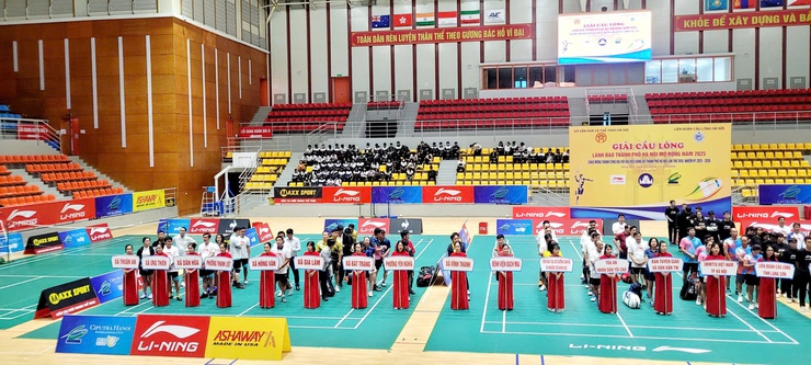 Giải cầu lông lãnh đạo thành phố Hà Nội mở rộng năm 2025 thành công tốt đẹp- Ảnh 1.