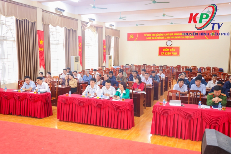 UBND xã Kiều Phú tổ chức hội nghị đánh giá việc triển khai thực hiện tiến độ Chiến dịch “90 ngày đêm làm sạch dữ liệu quốc gia về đất đai”- Ảnh 2.