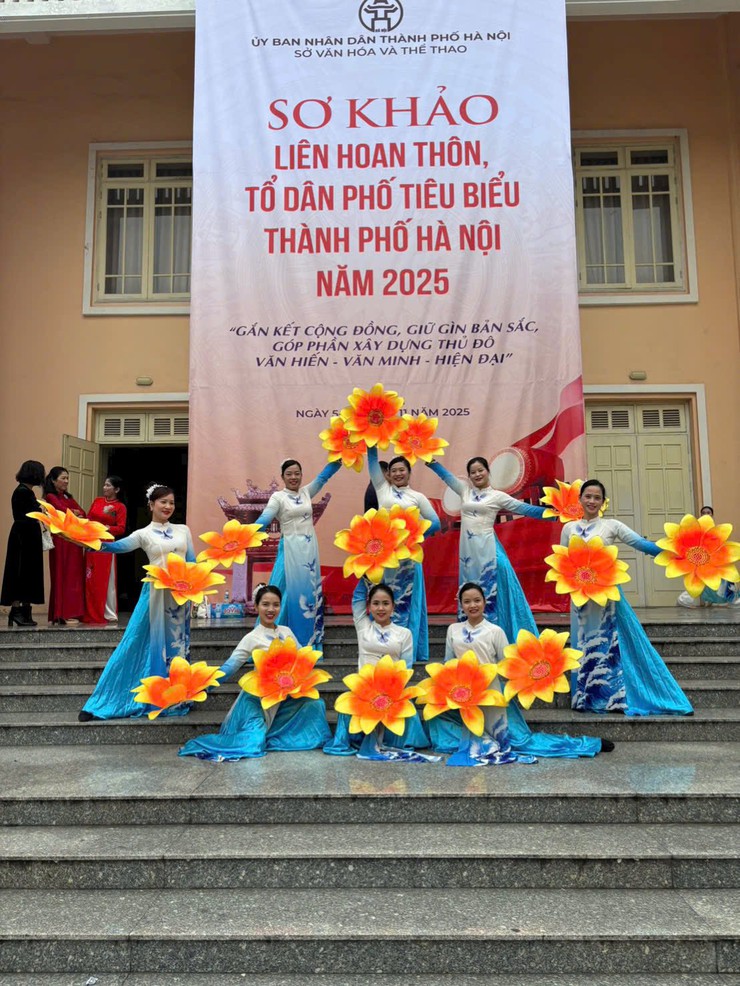 Phường Phú Diễn tham gia chương trình Sơ khảo Liên hoan Thôn, Tổ dân phố tiêu biểu Thành phố Hà Nội năm 2025 - Ảnh 4.