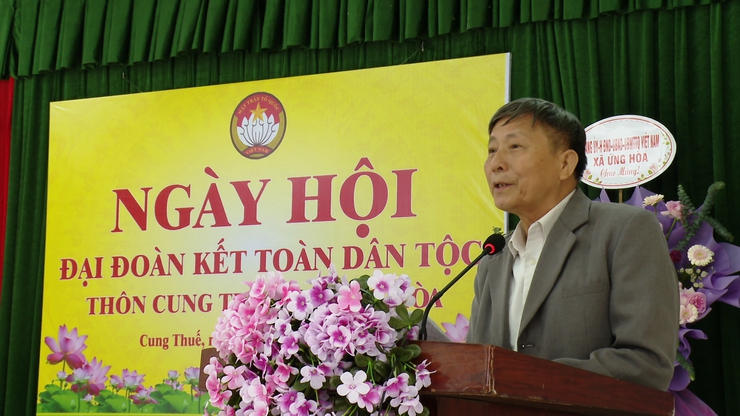 ĐỒNG CHÍ NGUYỄN TIẾN THIẾT – BÍ THƯ ĐẢNG ỦY XÃ ỨNG HÒA DỰ NGÀY HỘI ĐẠI ĐOÀN KẾT TOÀN DÂN TỘC TẠI THÔN CUNG THUẾ.- Ảnh 13.