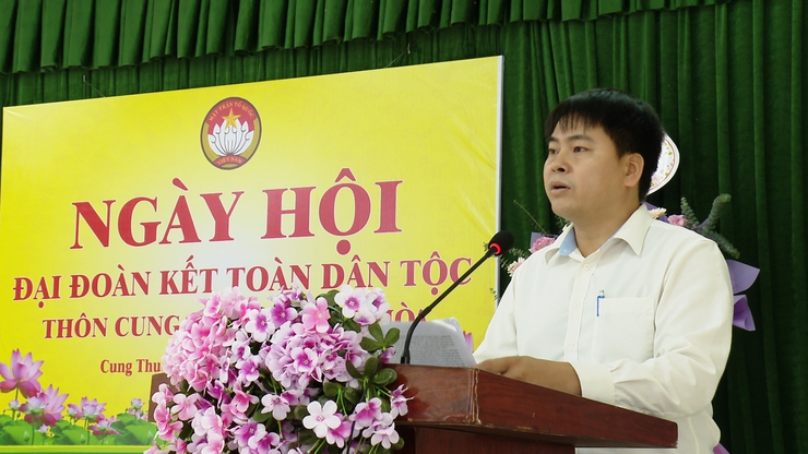 ĐỒNG CHÍ NGUYỄN TIẾN THIẾT – BÍ THƯ ĐẢNG ỦY XÃ ỨNG HÒA DỰ NGÀY HỘI ĐẠI ĐOÀN KẾT TOÀN DÂN TỘC TẠI THÔN CUNG THUẾ.- Ảnh 11.