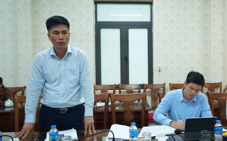 UBND XÃ TÂY PHƯƠNG TỔ CHỨC HỘI NGHỊ NGHE BÁO CÁO CÔNG TÁC CHUẨN BỊ CƯỠNG CHẾ THU HỒI ĐẤT DỰ ÁN CỤM CÔNG NGHIỆP LÀNG NGHỀ HỮU BẰNG- Ảnh 2.