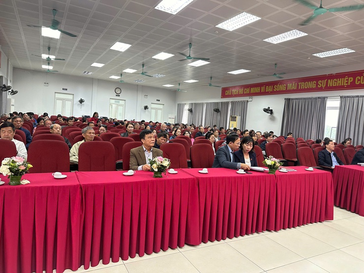 Phường Phú Diễn đẩy mạnh tuyên truyền pháp luật hưởng ứng Ngày Pháp luật Việt Nam- Ảnh 4.