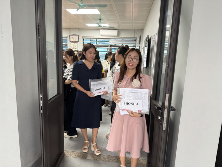 XÃ PHÚ XUYÊN TỔ CHỨC KỲ THI CHỌN HỌC SINH GIỎI LỚP 9 ĐỢT 2 NĂM HỌC 2025–2026
- Ảnh 11.