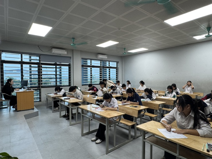 XÃ PHÚ XUYÊN TỔ CHỨC KỲ THI CHỌN HỌC SINH GIỎI LỚP 9 ĐỢT 2 NĂM HỌC 2025–2026
- Ảnh 17.