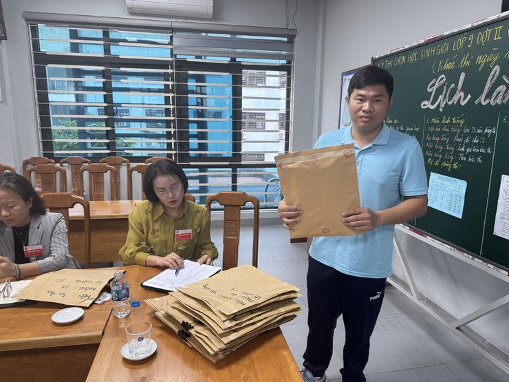 XÃ PHÚ XUYÊN TỔ CHỨC KỲ THI CHỌN HỌC SINH GIỎI LỚP 9 ĐỢT 2 NĂM HỌC 2025–2026
- Ảnh 19.