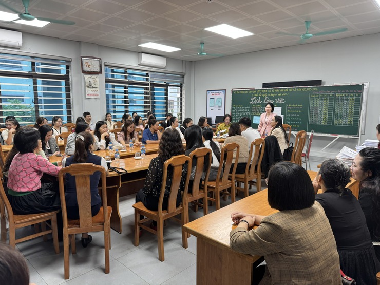 XÃ PHÚ XUYÊN TỔ CHỨC KỲ THI CHỌN HỌC SINH GIỎI LỚP 9 ĐỢT 2 NĂM HỌC 2025–2026
- Ảnh 1.