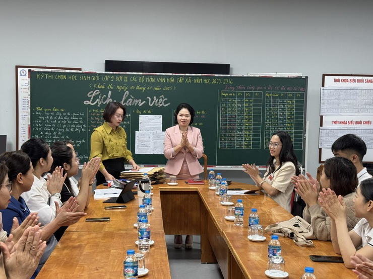 XÃ PHÚ XUYÊN TỔ CHỨC KỲ THI CHỌN HỌC SINH GIỎI LỚP 9 ĐỢT 2 NĂM HỌC 2025–2026
- Ảnh 3.