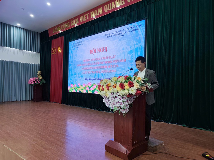 Phường Hồng Hà tổ chức Lễ hưởng ứng “Ngày Pháp luật nước Cộng hòa xã hội chủ nghĩa Việt Nam” năm 2025- Ảnh 1.