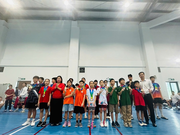 Giải Cầu lông Học sinh phường Tây Mỗ- Ảnh 3.