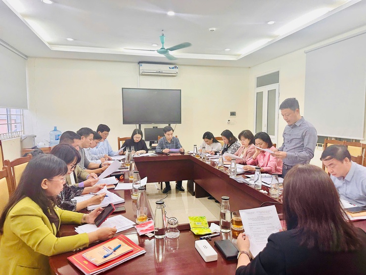 Hội nghị thống nhất nội dung, chương trình kỳ họp cuối năm 2025 của HĐND phường nhiệm kỳ 2021–2026- Ảnh 1.