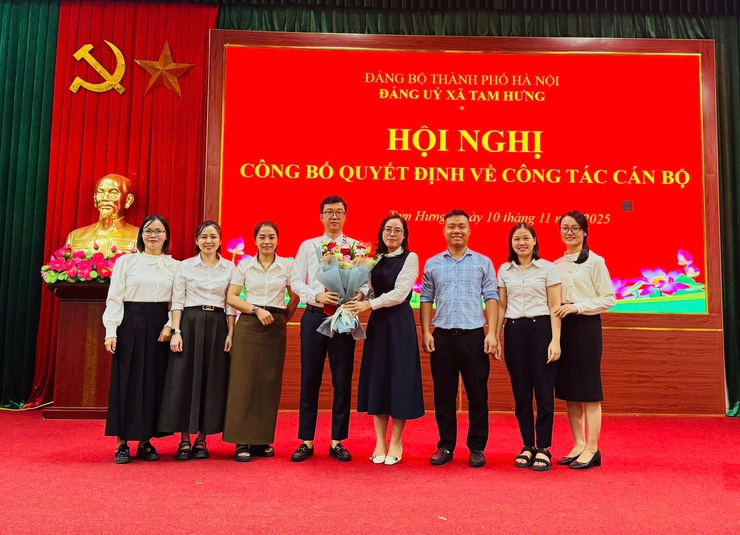 Đảng ủy xã Tam Hưng công bố Quyết định về công tác cán bộ- Ảnh 3.