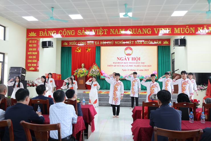 Rộn ràng ngày hội Đại đoàn kết toàn dân tộc tại thôn Quyết Hạ- Ảnh 4.