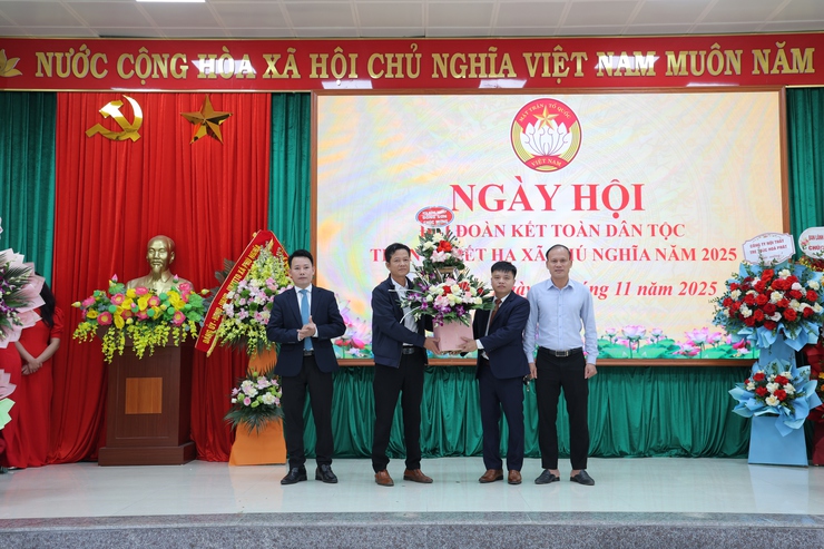 Rộn ràng ngày hội Đại đoàn kết toàn dân tộc tại thôn Quyết Hạ- Ảnh 24.