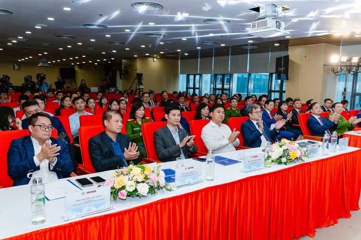 Kiosk thông minh – Bước đột phá mang hiệu quả lớn trong cải cách hành chính Thủ đô- Ảnh 1.