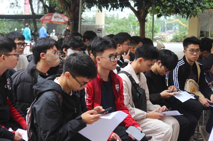 Phường Long Biên tổ chức khám sơ tuyển nghĩa vụ quân sự năm 2026- Ảnh 1.