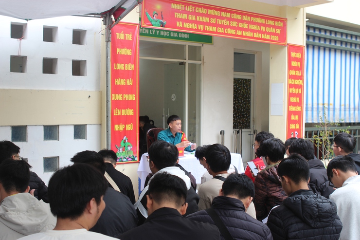 Phường Long Biên tổ chức khám sơ tuyển nghĩa vụ quân sự năm 2026- Ảnh 2.
