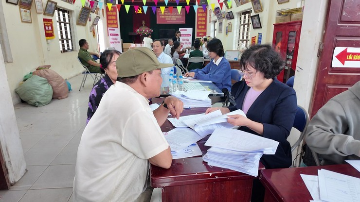 Chi trả kinh phí bồi thường, hỗ trợ của các hộ gia đình, cá nhân có đất, tài sản trên đất nằm trong chỉ giới thu hồi đất dự án Trường bắn, thao trường huấn luyện của Trung đoàn BB692- Ảnh 6.