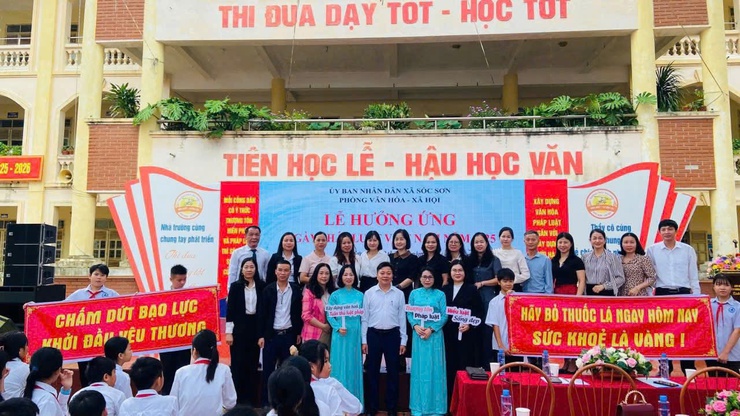 TRƯỜNG THCS MAI ĐÌNH HƯỞNG ỨNG NGÀY PHÁP LUẬT NƯỚC CỘNG HÒA XÃ HỘI CHỦ NGHĨA VIỆT NAM- Ảnh 1.