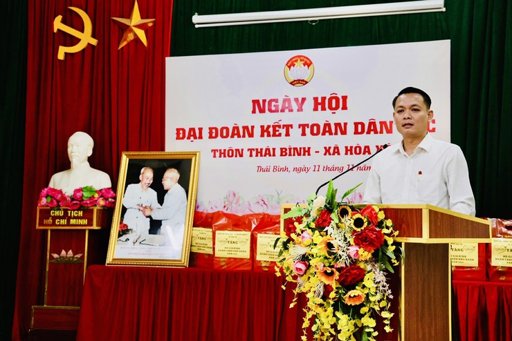 Thôn Thái Bình vui ngày hội Đại đoàn kết trao tặng quà cho các hộ khó khăn- Ảnh 1.