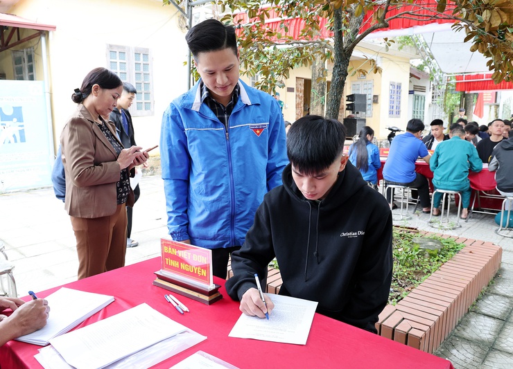 Xã Xuân Mai tiếp tục tổ chức sơ tuyển sức khỏe nghĩa vụ quân sự năm 2026- Ảnh 1.
